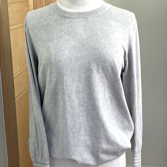 NWOT Tristan Light Grey Viscose Long Sleeved Crew Neck Sweater, Size L - Picture 1 of 13